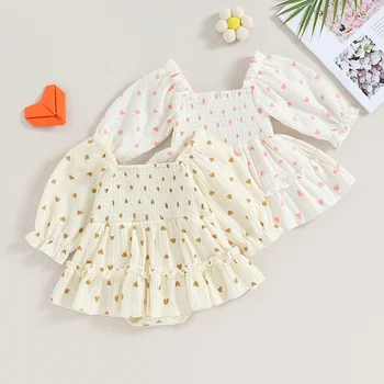 Платье-комбинезон для маленьких девочек, осень-весна, милая повседневная одежда с принтом в виде сердца, боди с длинными рукавами и открытыми плечами для новорожденных, 3-18 месяцев
