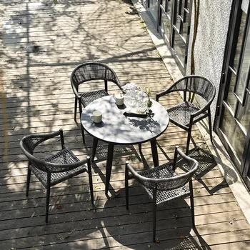 Уличный стол, стулья, балконный столик, журнальный столик, набор из трех предметов из скандинавского ротанга, кресло для отдыха из ротанга