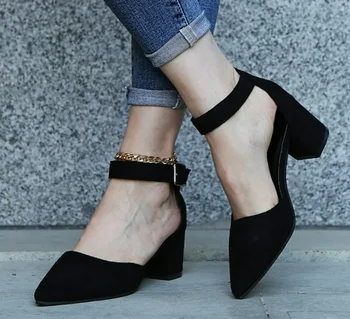 Новые Удобные сандалии с заостренным носком и ремешком на щиколотке, Летняя женская обувь на толстом каблуке, Короткая обувь из цельного флока.